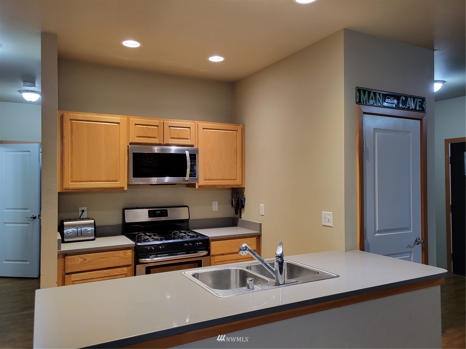2094 Roxy Loop Ferndale, WA 98248 - Photo 6 of 23 Gallery Image 6