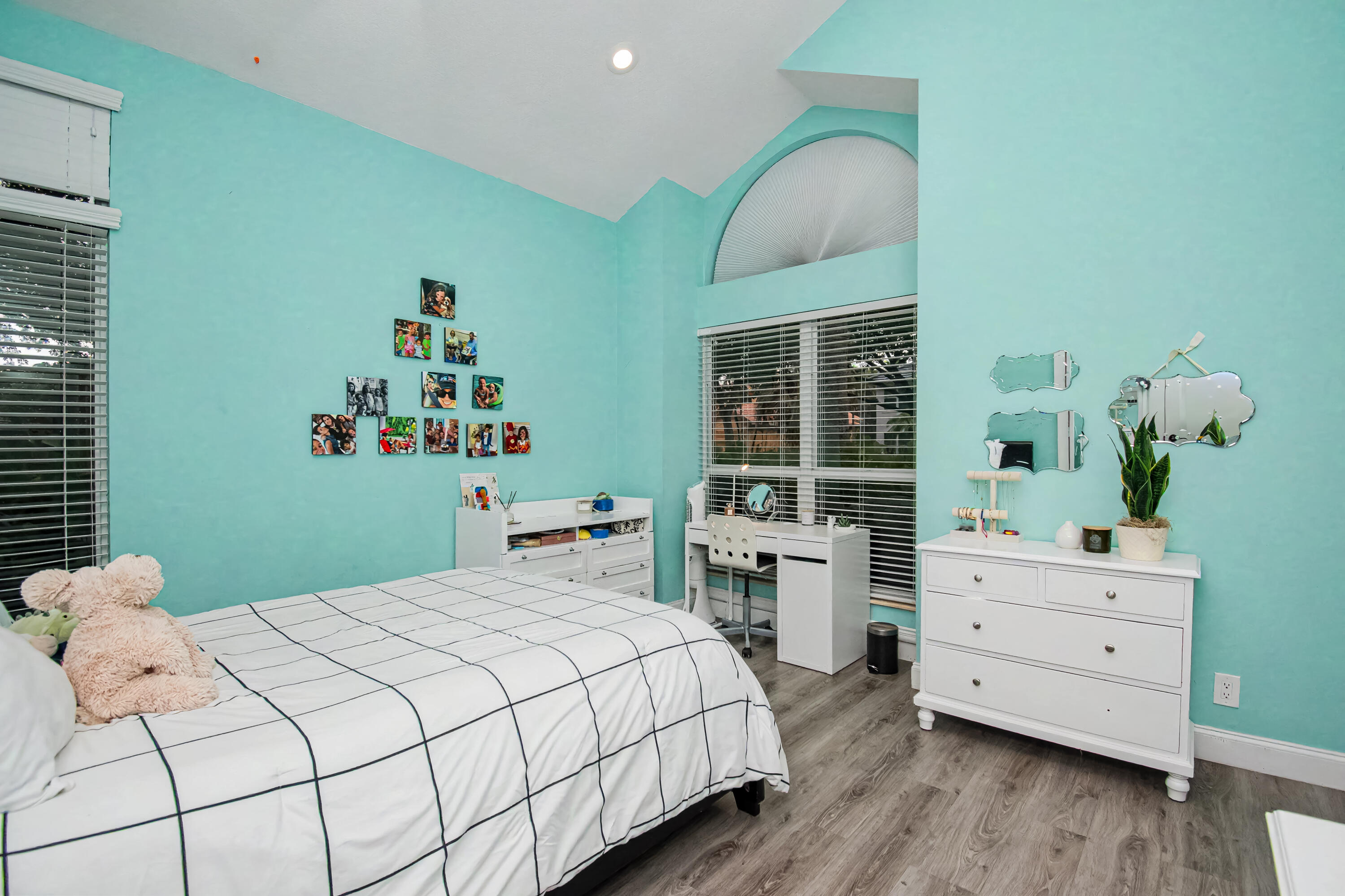 2653 Northwest 46th Street Boca Raton, FL 33434 - Photo 22 of 46 315C5E93-9DCD-45AC-B8E0-C4D82EE204AE