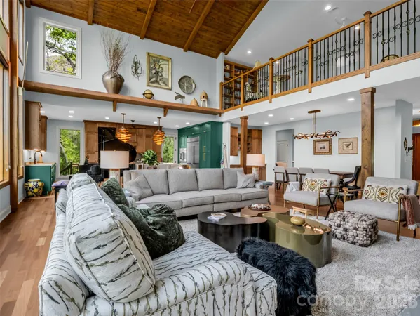 $1,250,000 | 249 Boulder Run Drive, Lake Lure, NC 28746