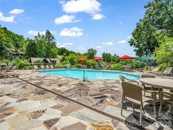$1,250,000 | 249 Boulder Run Drive, Lake Lure, NC 28746