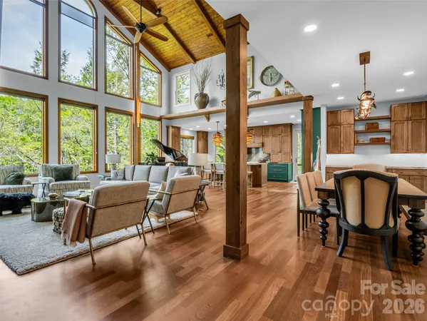 $1,250,000 | 249 Boulder Run Drive, Lake Lure, NC 28746