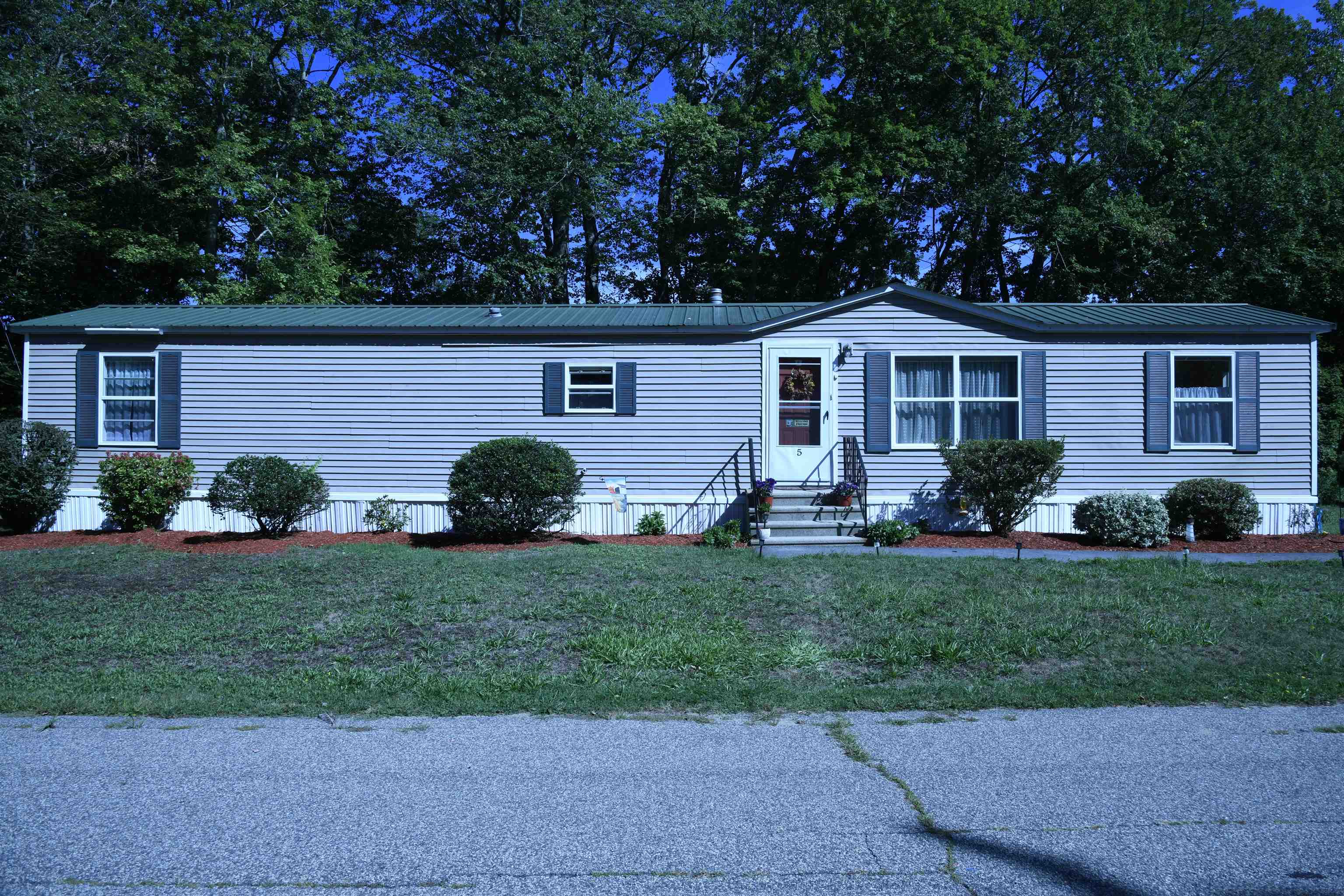35 Rocks Road, Unit 5 Seabrook, NH 03874 - Photo 3 of 33