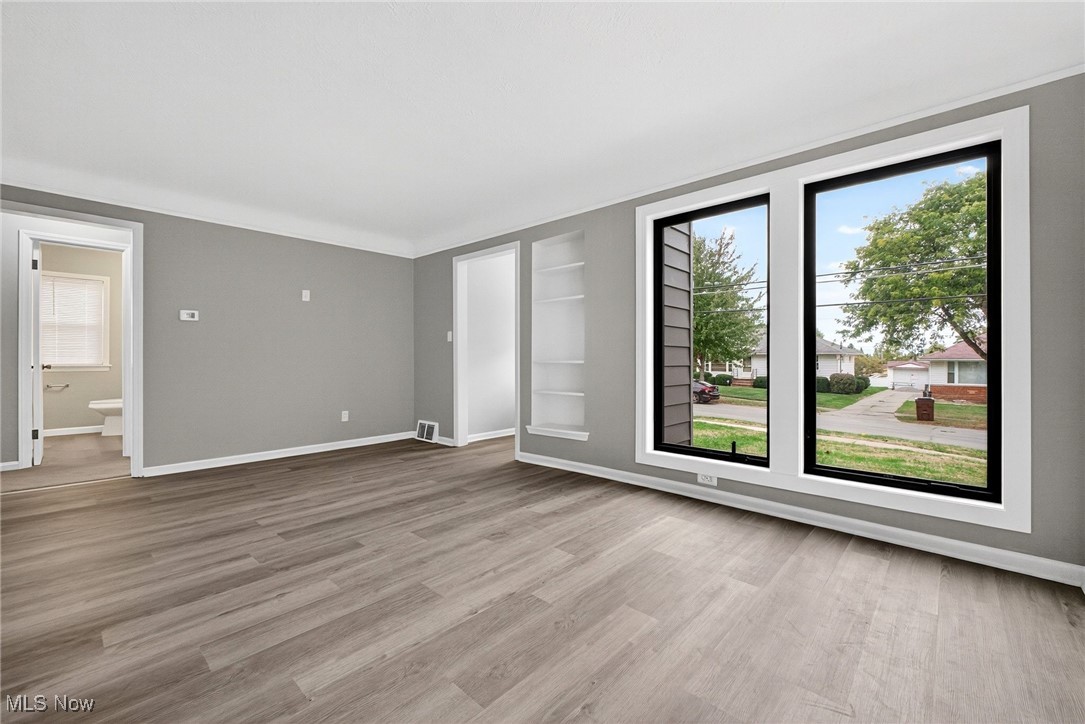 1415 Lorimer Road Cleveland, OH 44134 - Photo 14 of 40
