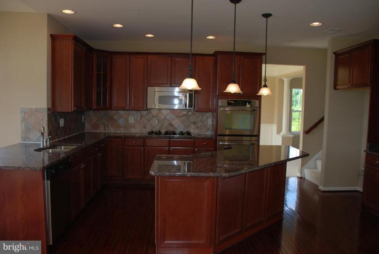 12701 Tayman Farm Road Brandywine, MD 20613 - Photo 7 of 14 Kitchen