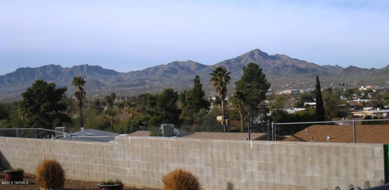 7517 North Oldfather Road Tucson, AZ 85741 - Photo 14 of 17