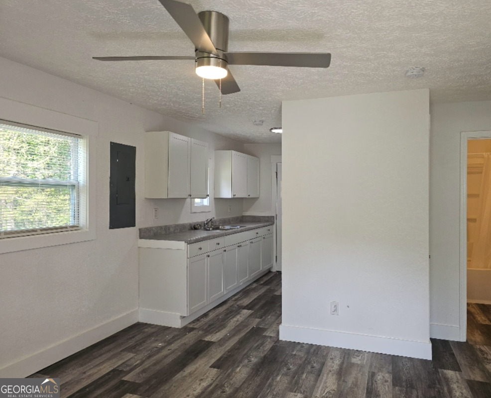 163 Kathryn Road Griffin, GA 30223 - Photo 8 of 32