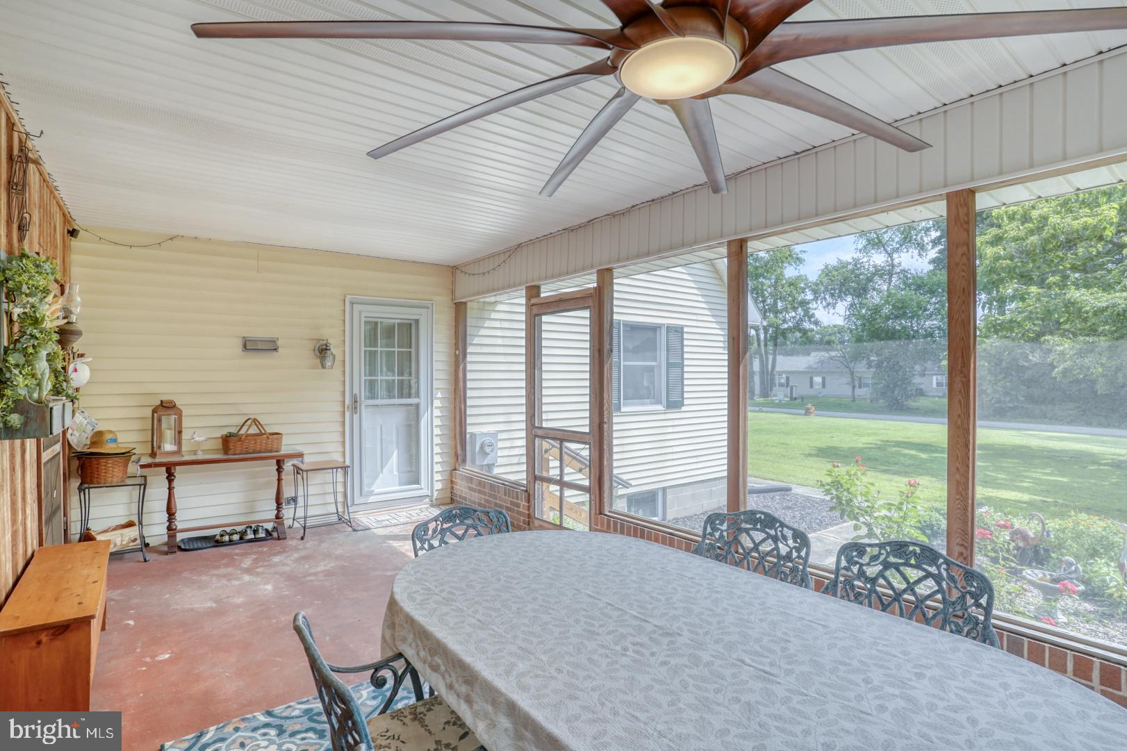 743 Lexington Mill Road Magnolia, DE 19962 - Photo 24 of 59 Screened Porch