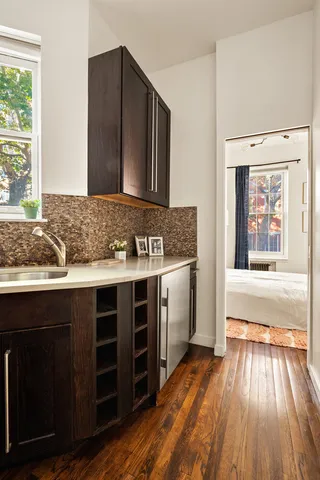 $575,000 | 345 West 21st Street, Unit 2B | Chelsea