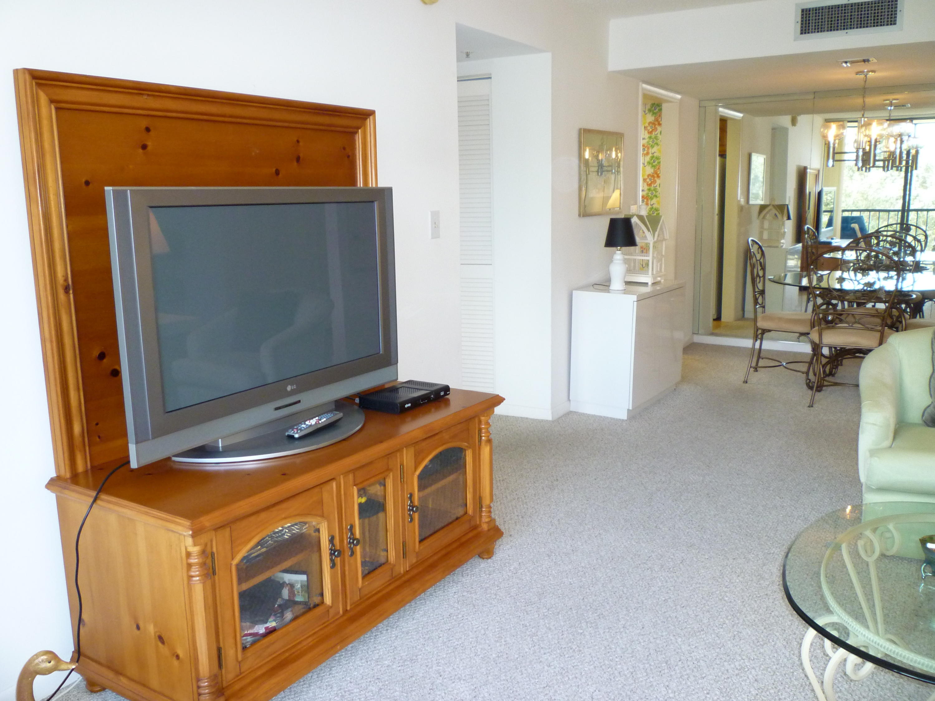 7819 Lakeside Boulevard, Unit 843 Boca Raton, FL 33434 - Photo 21 of 28 P1030041