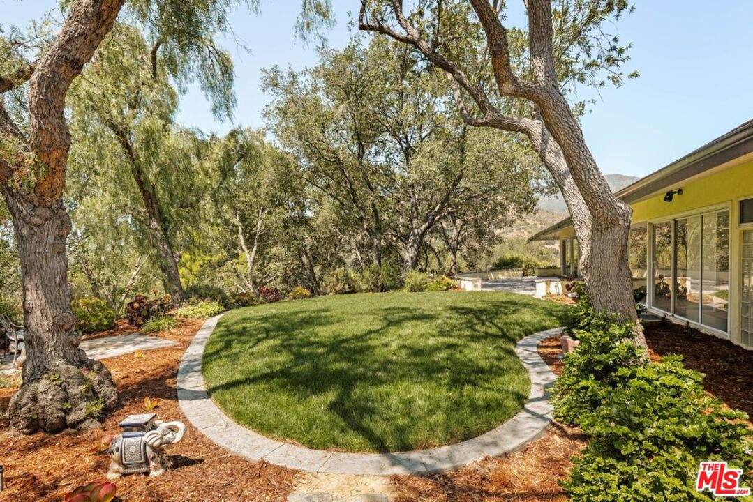 2940 Marcia Road Glendale, CA 91208 - Photo 38 of 65