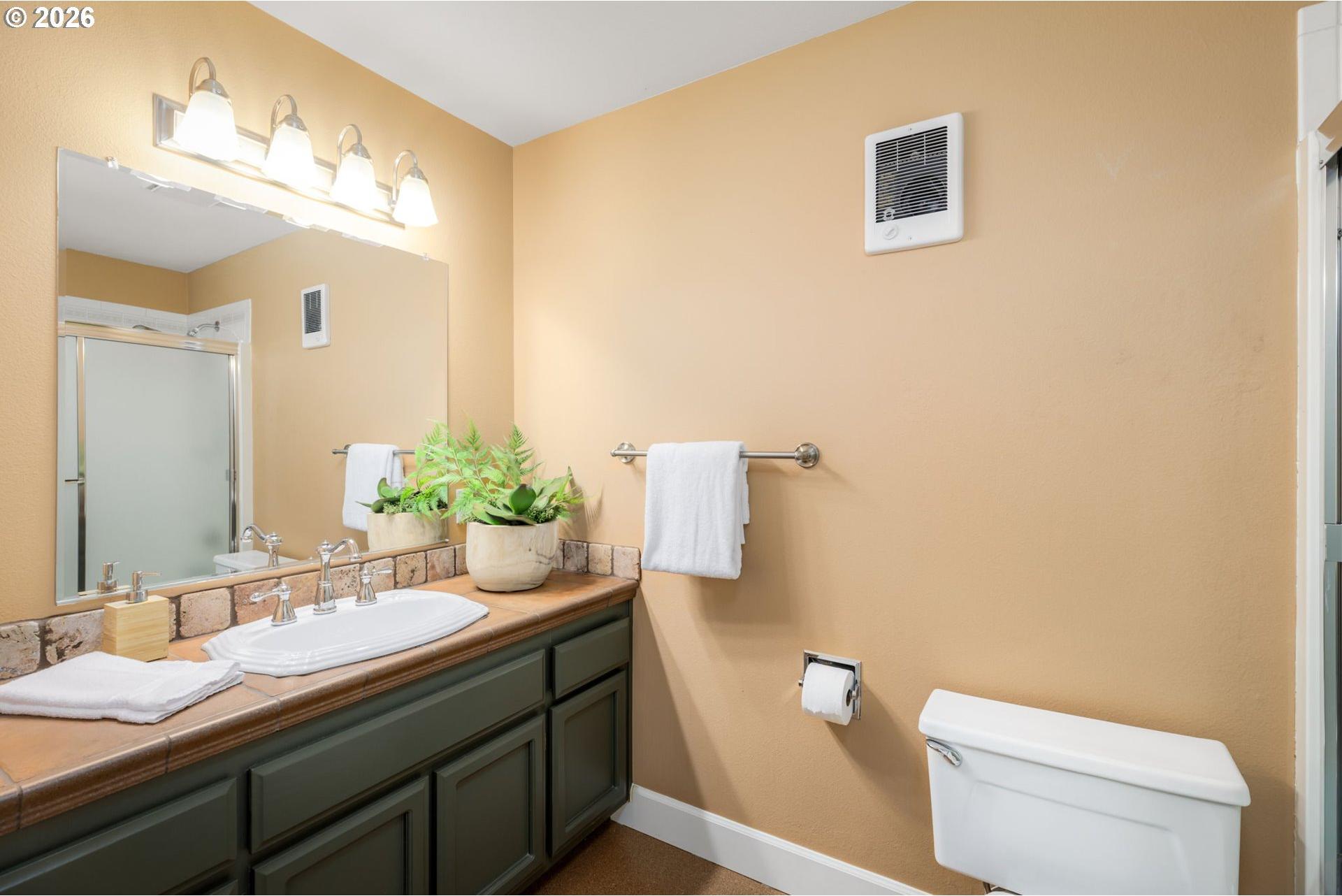 5640 South Riverside Lane, Unit 2 Portland, OR 97239 - Photo 25 of 42 Gallery Image 25