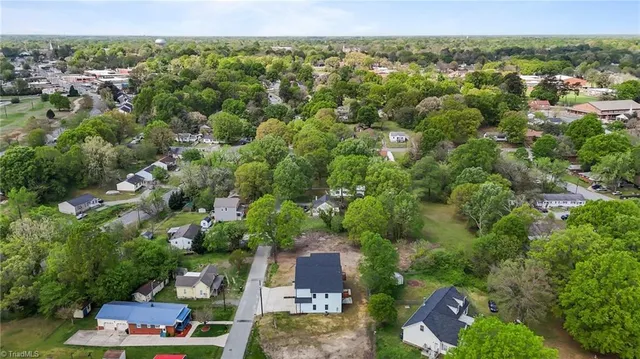 $249,900 | 836 Day Avenue, Burlington, NC 27217