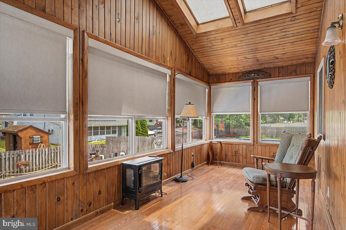 114 Kenmark Road Newark, DE 19713 - Photo 17 of 45 The sunroom that overlooks the back yard