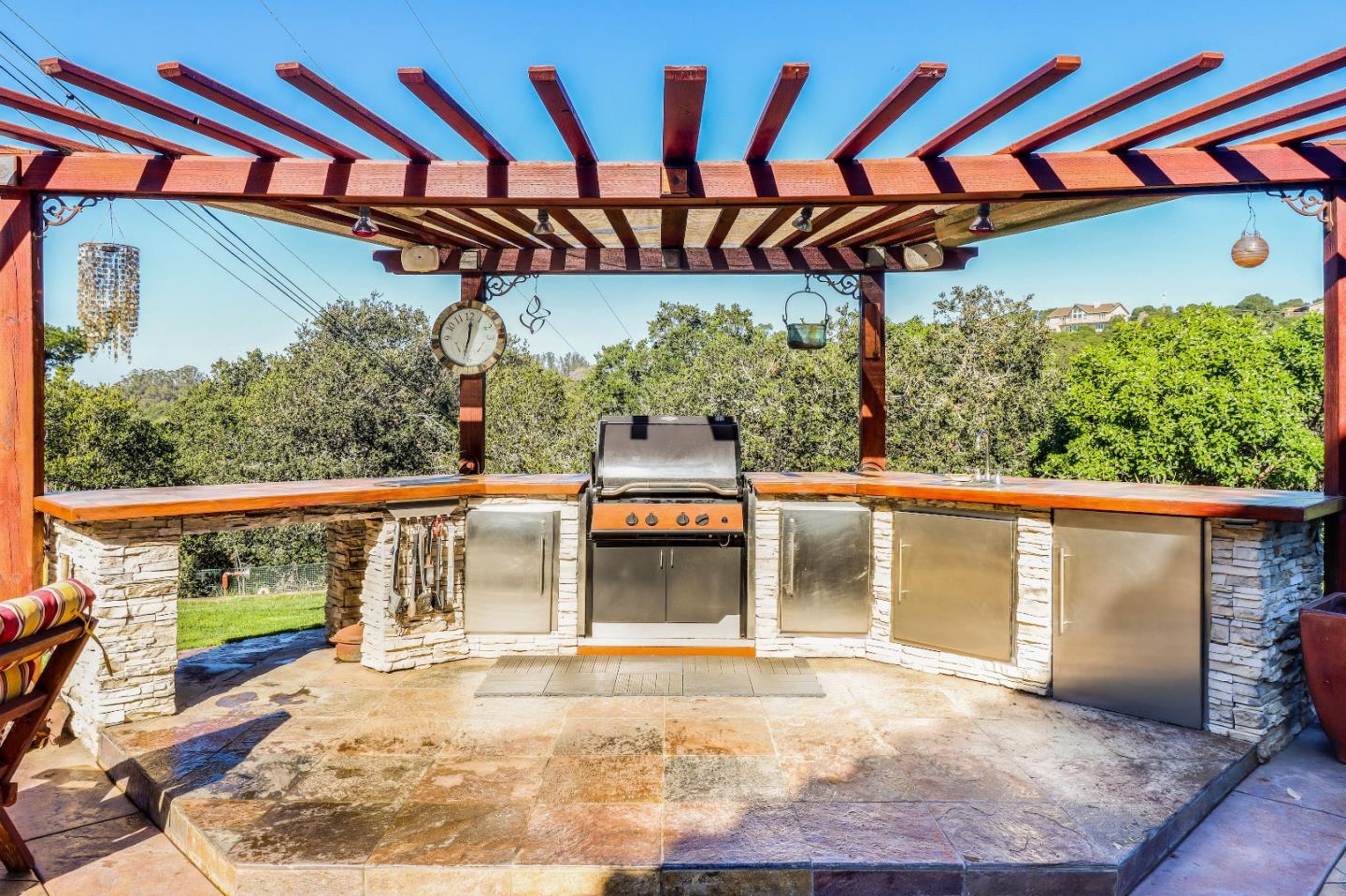 17920 Berta Canyon Road Salinas, CA 93907 - Photo 26 of 36 a view of a indoor garage