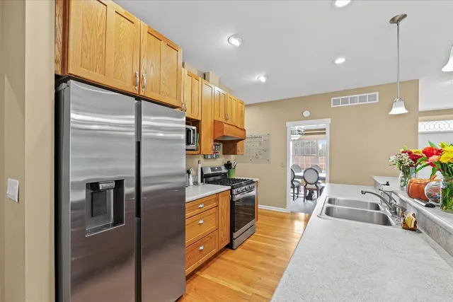 $454,900 | 2402 Walden Woods Court, Mahomet, IL 61853