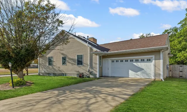 $454,900 | 2402 Walden Woods Court, Mahomet, IL 61853