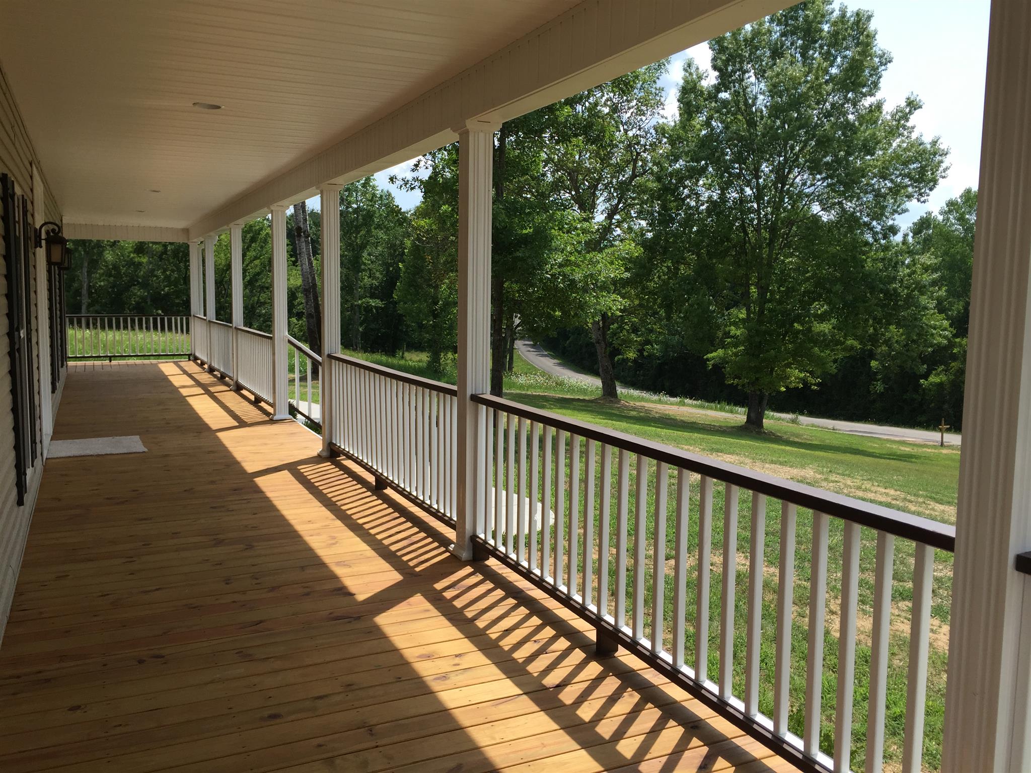 2047 Rieves Bend Road Columbia, TN 38401 - Photo 3 of 20 Gallery Image 3