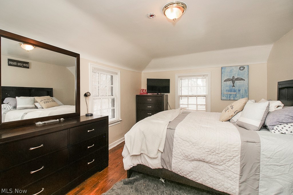 2050 Staunton Road Cleveland, OH 44118 - Photo 23 of 35
