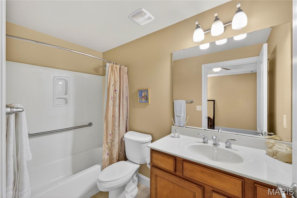 540 North And South Road, Unit 103 University City, MO 63130 - Photo 16 of 19