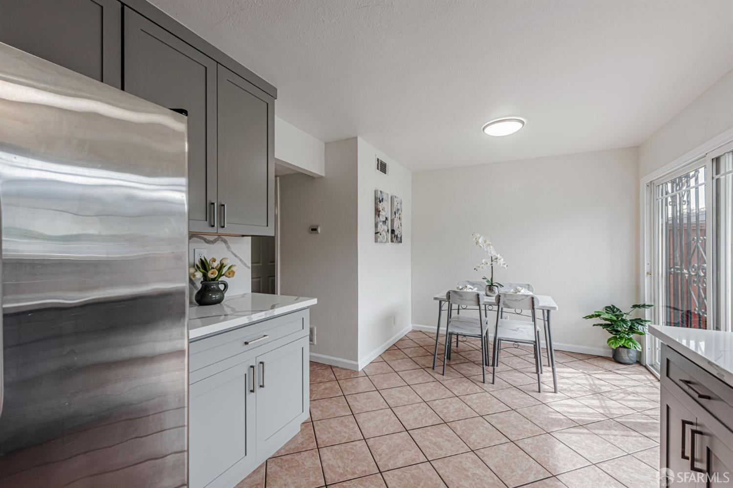 4346 Solano Way Union City, CA 94587 - Photo 11 of 40 a living room with furniture
