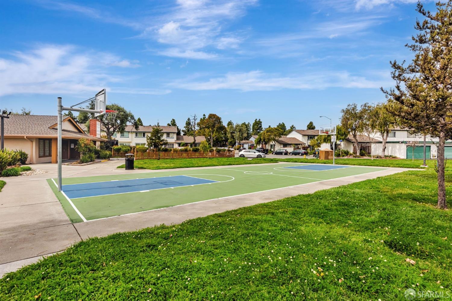 4346 Solano Way Union City, CA 94587 - Photo 38 of 40 a view of a playground with basketball court