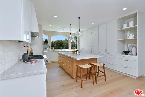 $4,150,000 | 25605 Melbourne Court, Calabasas, CA 91302