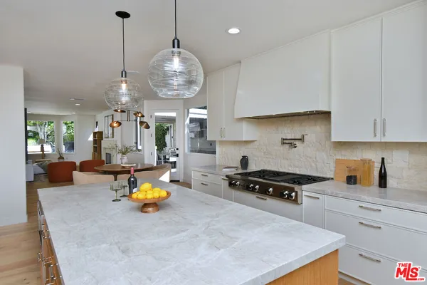 $4,150,000 | 25605 Melbourne Court, Calabasas, CA 91302