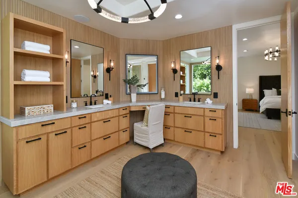 $4,150,000 | 25605 Melbourne Court, Calabasas, CA 91302
