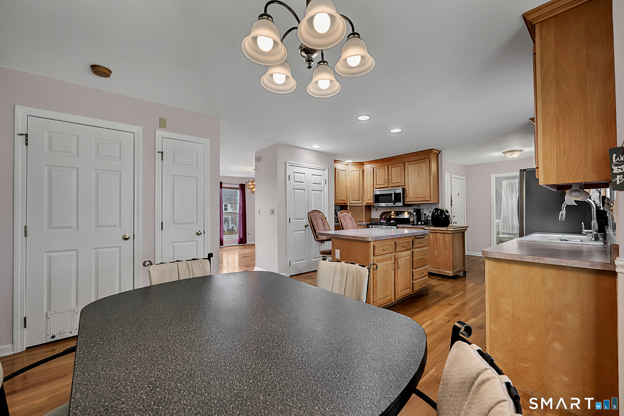 22 Commodore Hull Drive Derby, CT 06418 - Photo 6 of 31