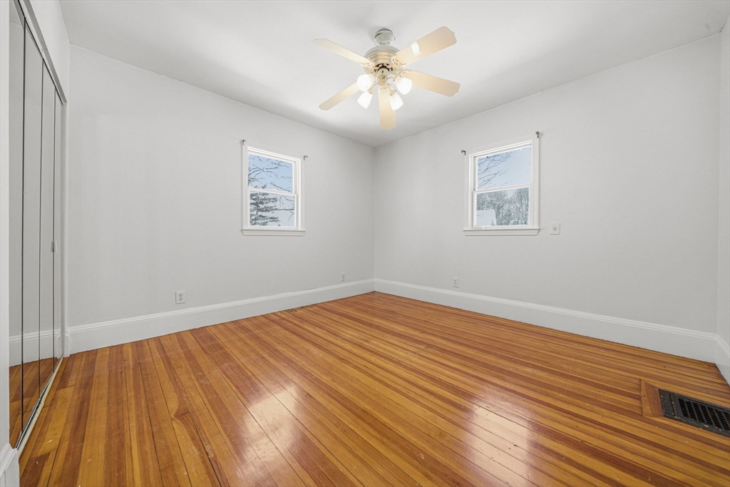 36 Jasper Street Saugus, MA 01906 - Photo 17 of 40