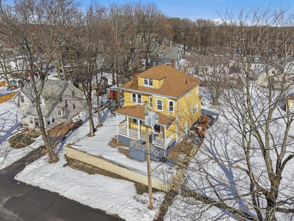 36 Jasper Street Saugus, MA 01906 - Photo 2 of 40