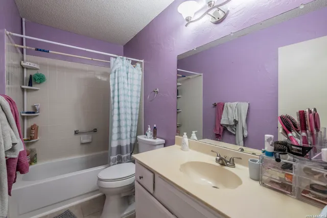 $289,000 | 7203 Frontier Ridge Drive, Converse, TX 78109