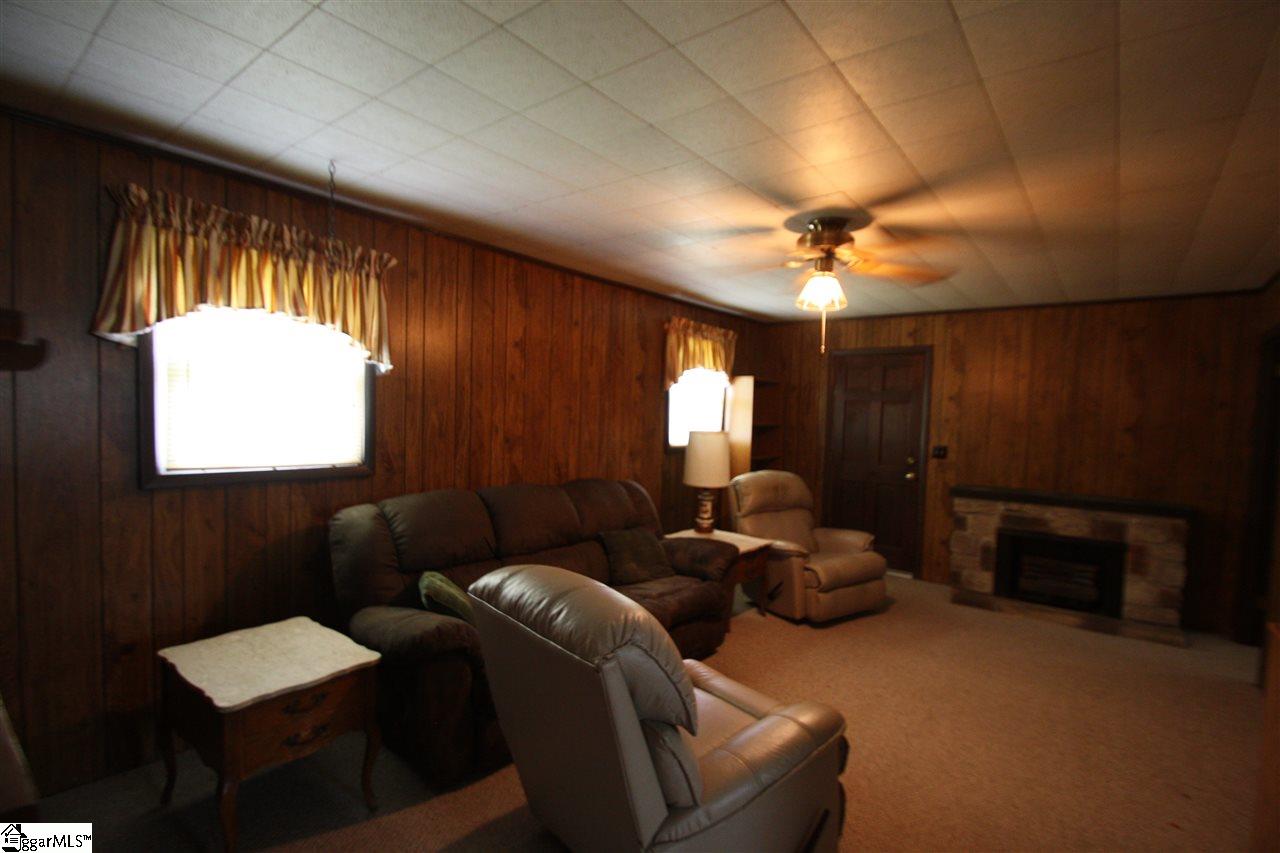 870 Westmoreland Road Greer, SC 29651 - Photo 12 of 30 Gallery Image 12