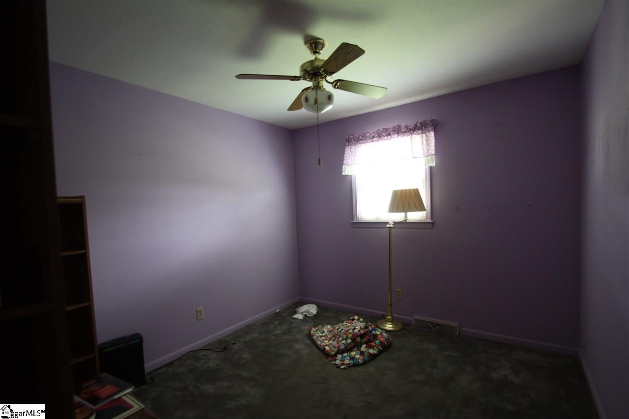 870 Westmoreland Road Greer, SC 29651 - Photo 8 of 30 Gallery Image 8