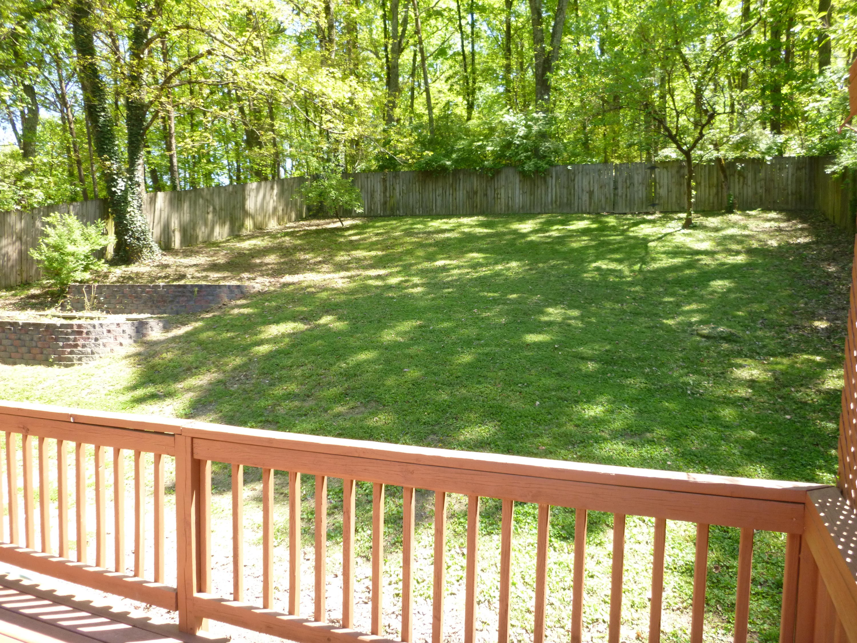 1120 Fernway Road Chattanooga, TN 37405 - Photo 21 of 28 Back Yard