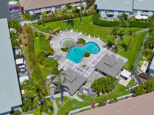 $509,000 | 75-6081 Alii Drive, Unit B204, Kailua-Kona, HI 96740