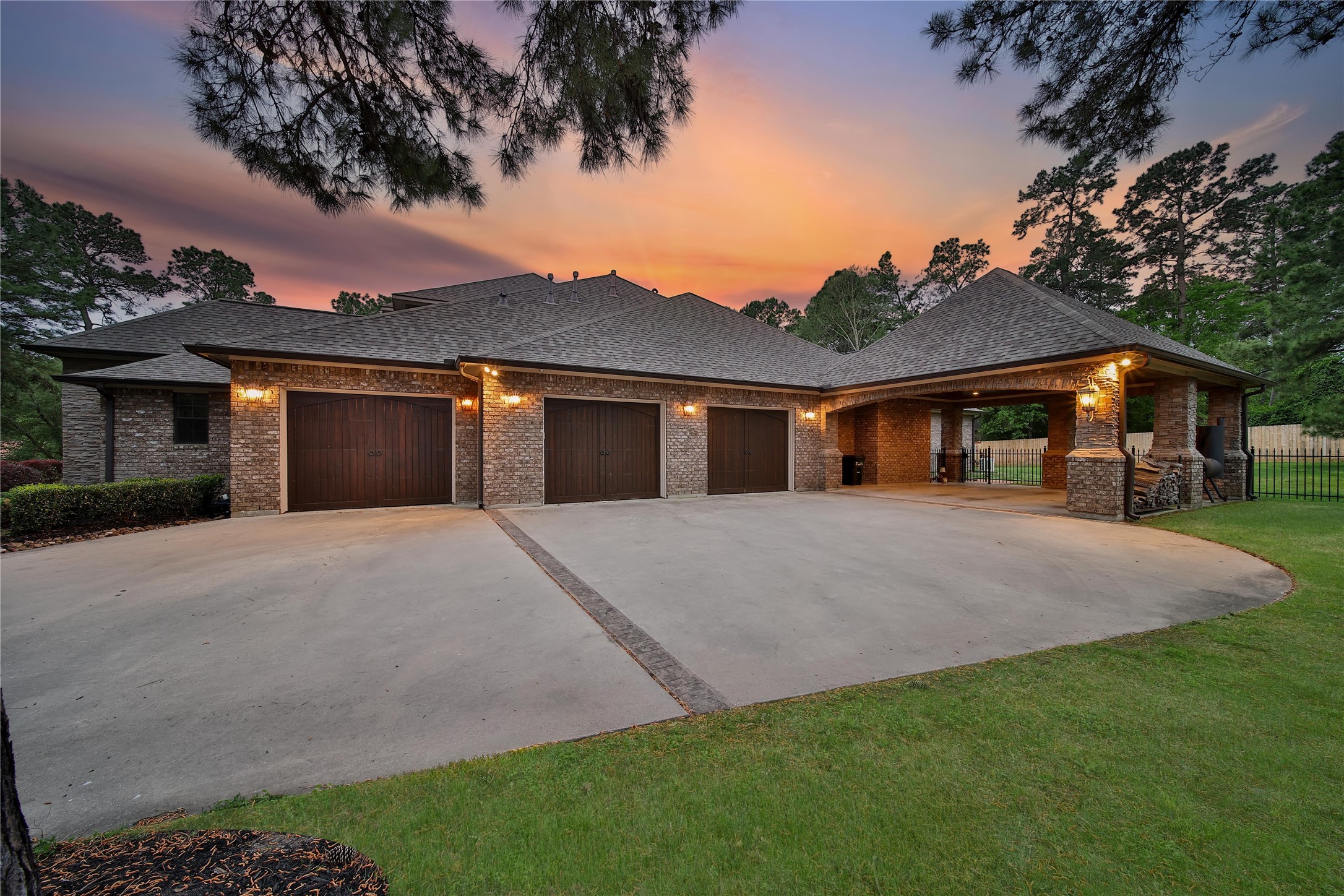 6803 Star Ledge Court Spring, TX 77389 - Photo 37 of 48 Oversized three car garage + porte-cochere