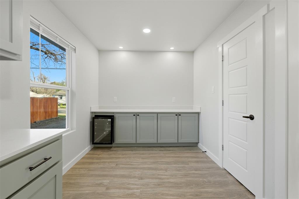 502 Madison Street Cleburne, TX 76033 - Photo 10 of 30