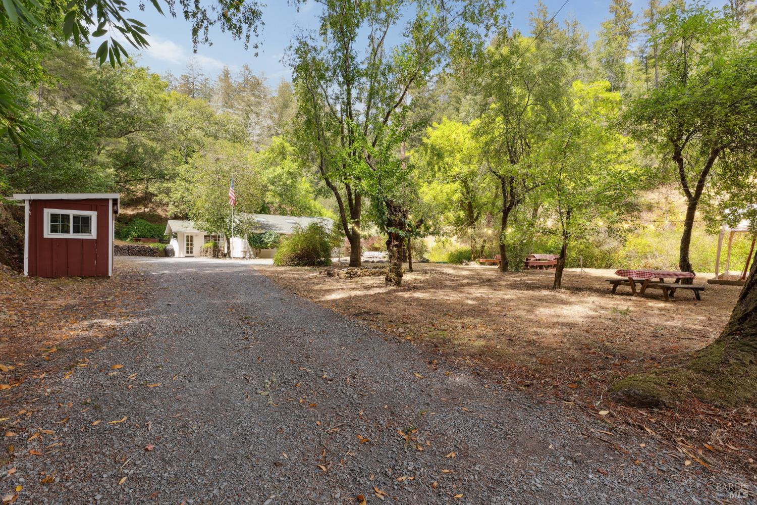 1311 West Dry Creek Road Healdsburg, CA 95448 - Photo 24 of 37 a view of outdoor space with trees
