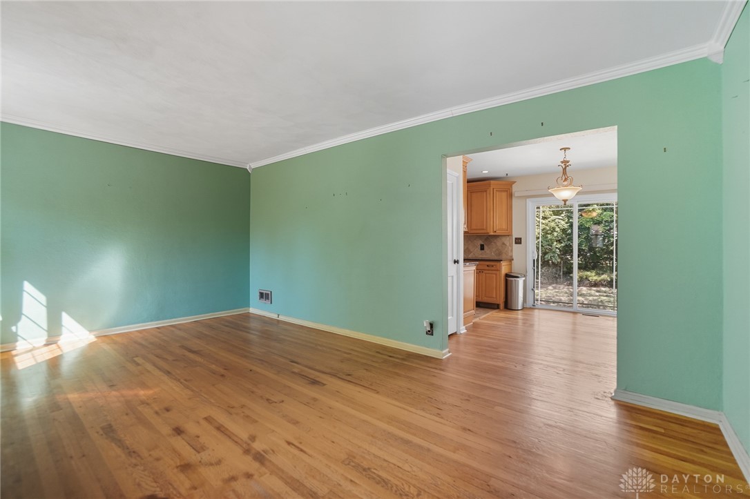 229 South Bromfield Road Kettering, OH 45429 - Photo 12 of 57