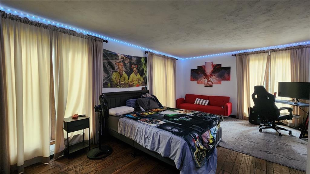 107 Spring Hollow Drive Apollo, PA 15613 - Photo 23 of 40 a bedroom with a bed and a window