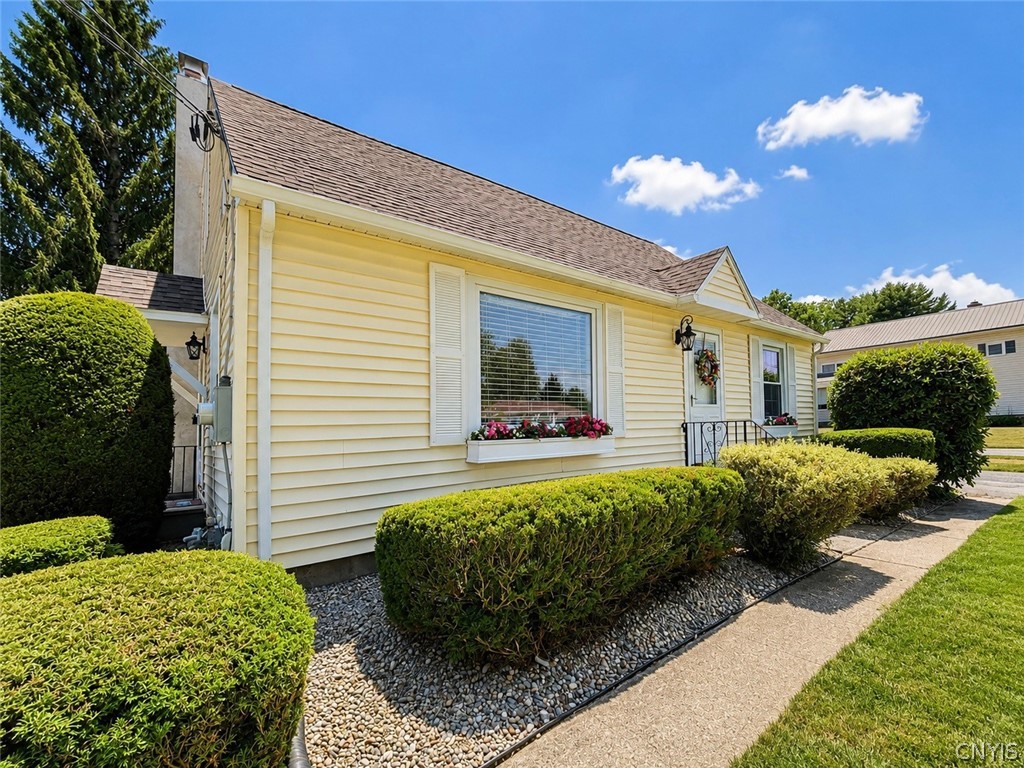 1101 Jervis Avenue Rome, NY 13440 - Photo 4 of 40