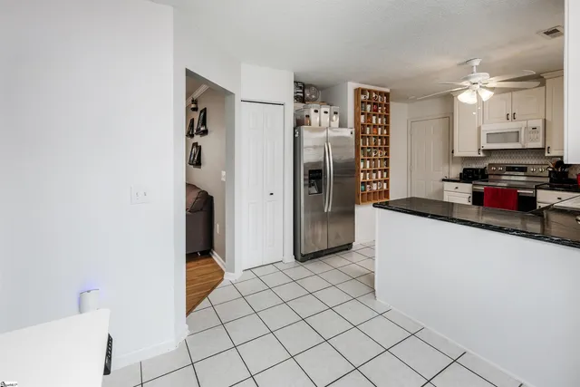 $264,000 | 258 West Pheasant Hill Drive, Duncan, SC 29334