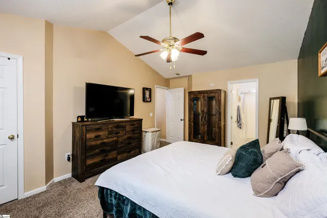 $264,000 | 258 West Pheasant Hill Drive, Duncan, SC 29334