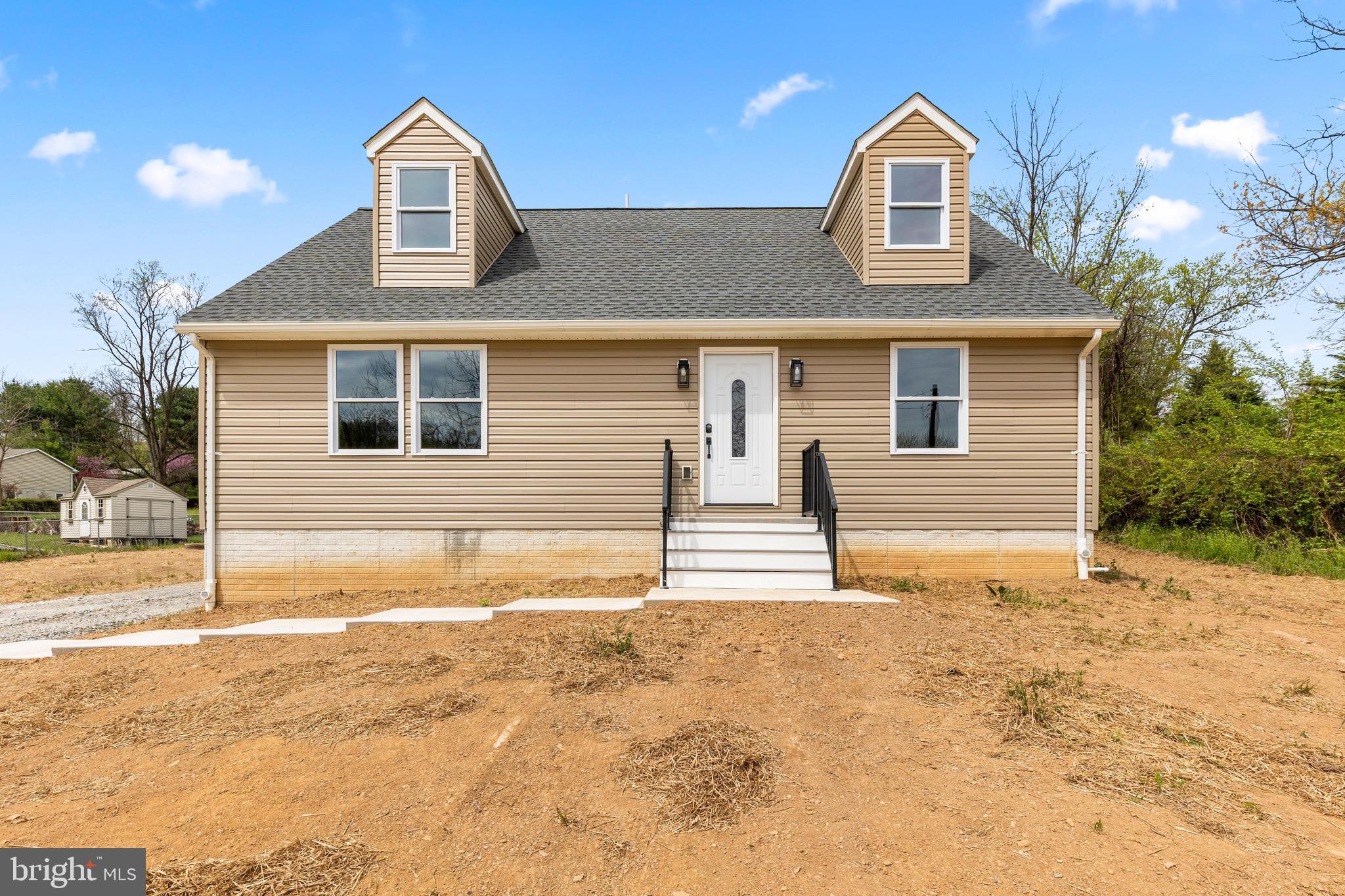 97 Clover Trail Delta, PA 17314 - Photo 3 of 33