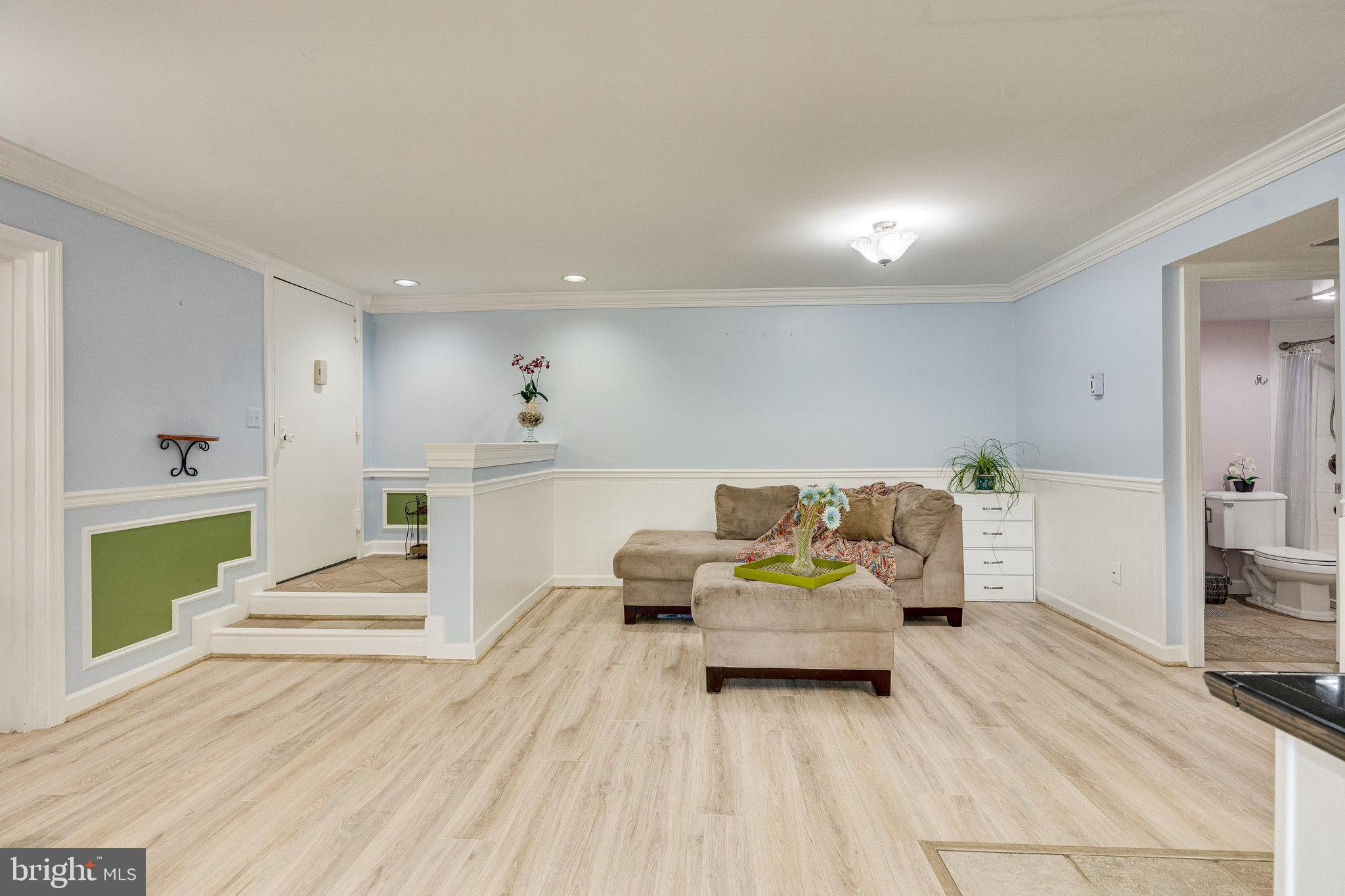 11256 Chestnut Grove Square, Unit 11256142 Reston, VA 20190 - Photo 31 of 31 Rare Open Concept Floorplan