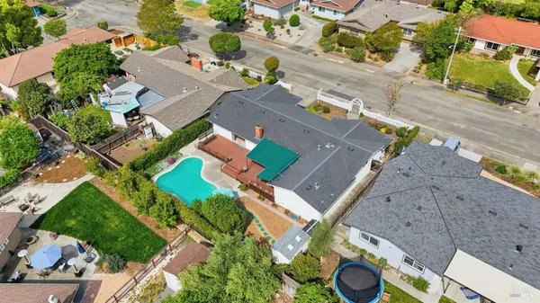 $825,000 | 5514 Mulberry Drive, Santa Rosa, CA 95409