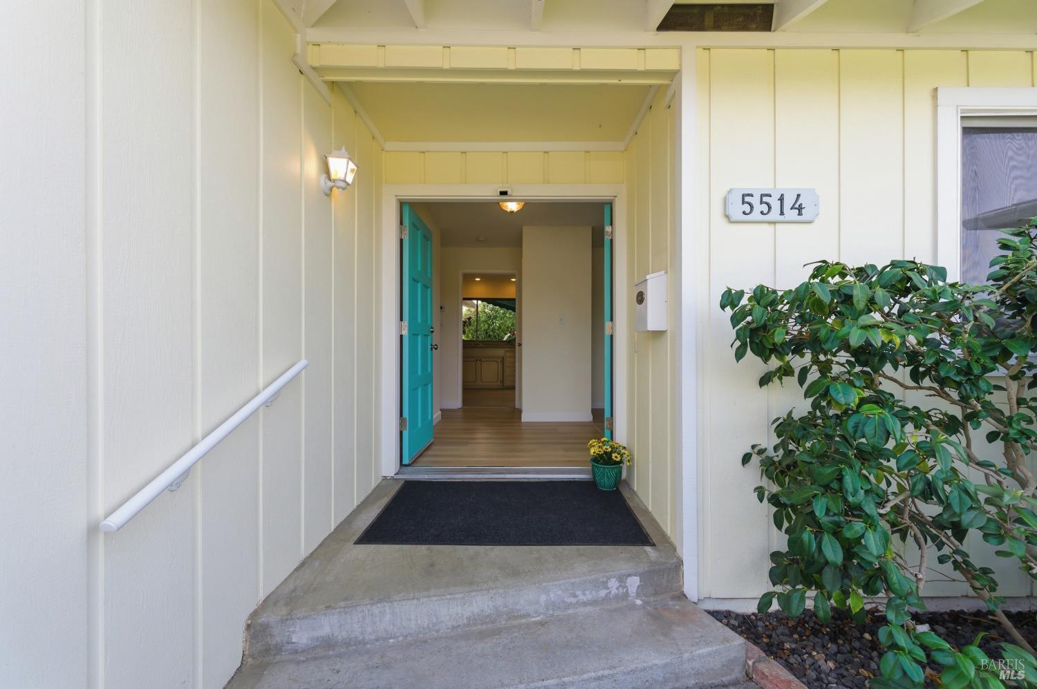 5514 Mulberry Drive Santa Rosa, CA 95409 - Photo 6 of 36