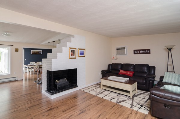 50 Lohnes Road Framingham, MA 01701 - Photo 3 of 27