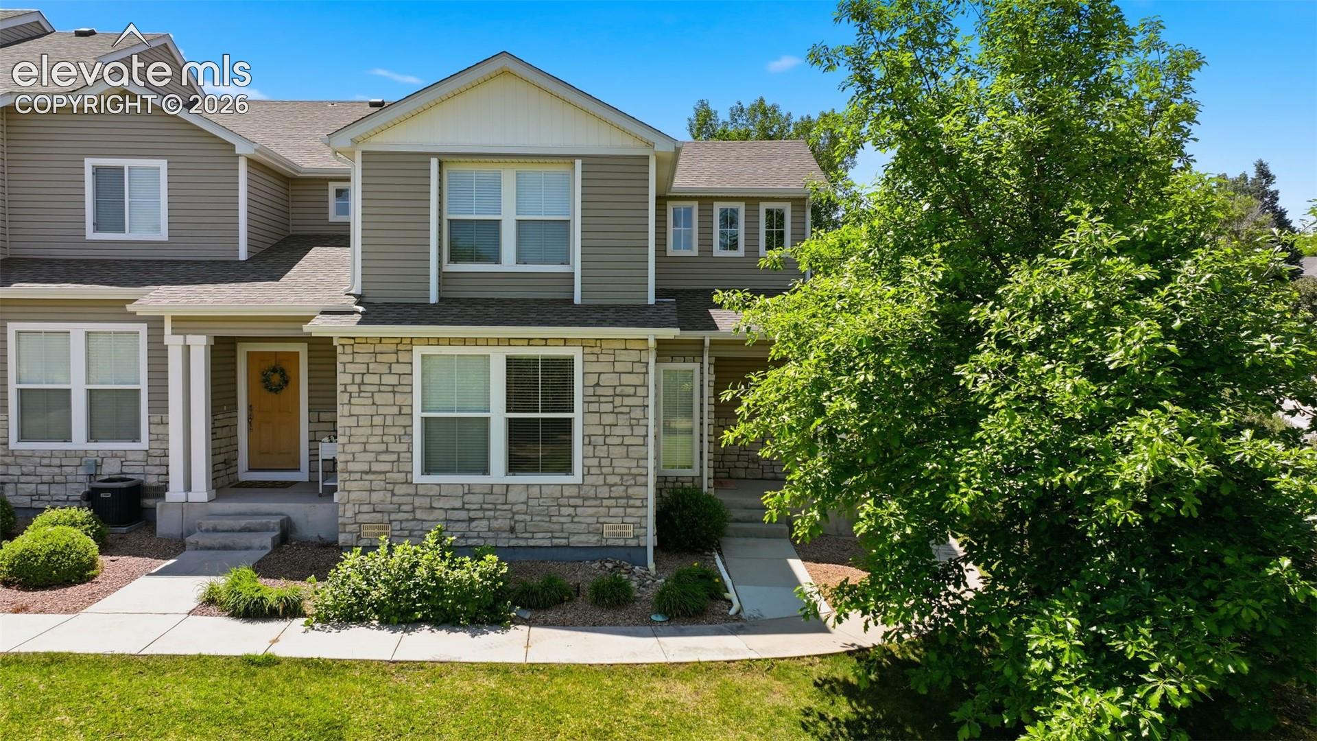 4191 Diamond Ridge View Colorado Springs, CO 80918 - Photo 3 of 38 Gallery Image 3